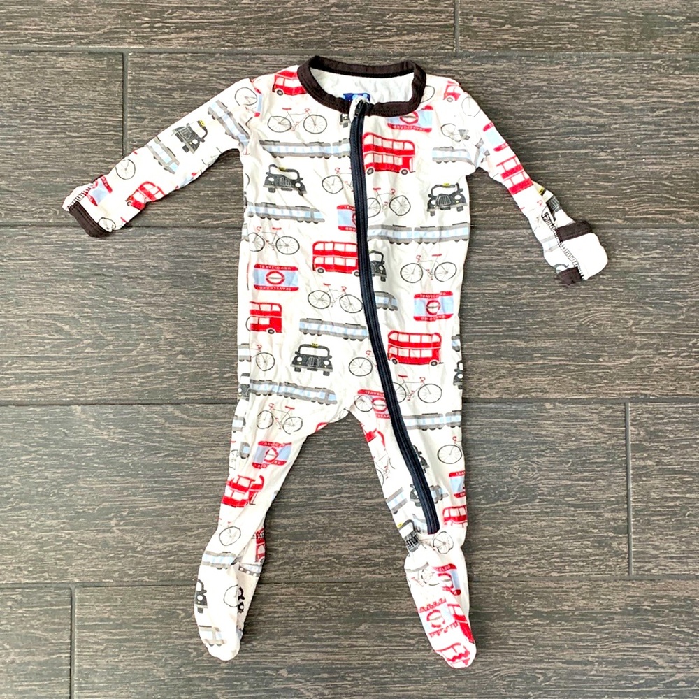 Kickee Pants zipper sleeper